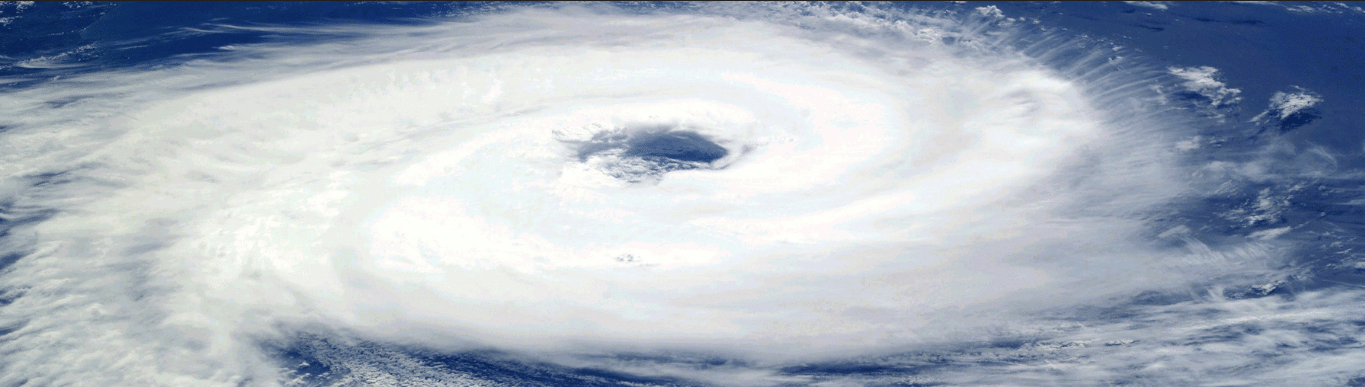 picture of the eye of a hurricane